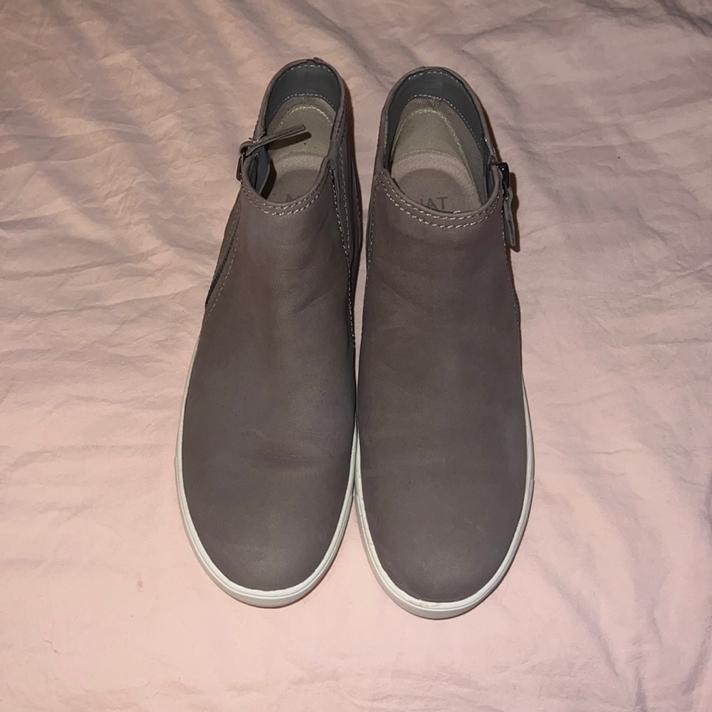 dressy shoes